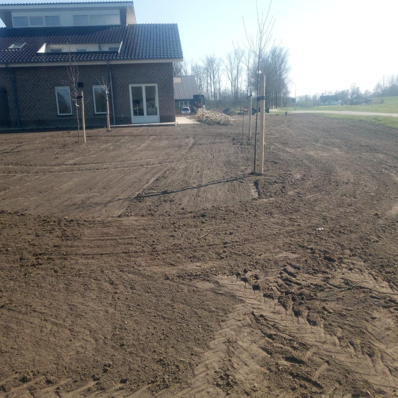 Tuinaanleg Tuin aan laten leggen